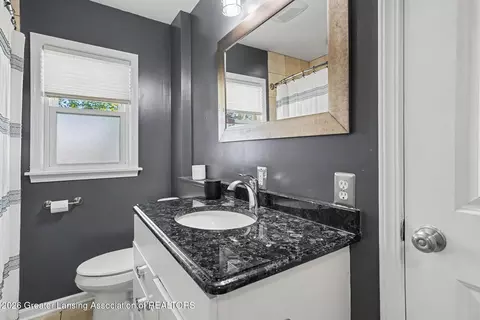 Bath - 761 Fitting Ave, Lansing, MI 48917 photo 1 of 2