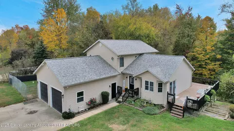 11877 W Herbison Rd, Eagle, MI 48822