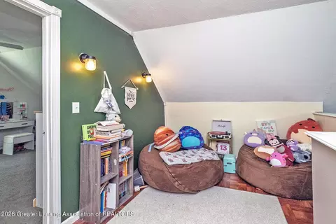 Bedroom - 911 Elmwood St, Dewitt, MI 48820 photo 4 of 4