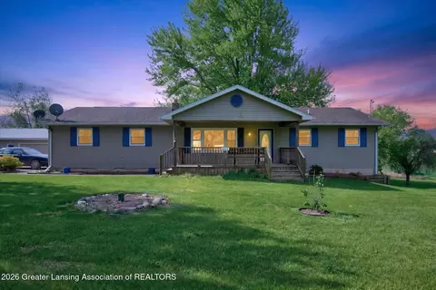 8415 Church Rd, Saint Johns, MI 48879