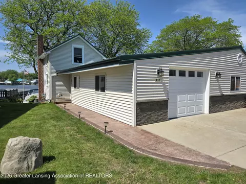 541 Napoleon Rd, Michigan Center, MI 49254