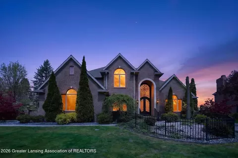 Exterior - 2032 Birch Bluff Dr, Okemos, MI 48864 photo 15 of 15