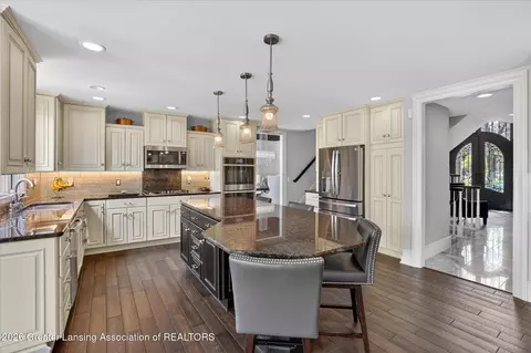 Kitchen - 2032 Birch Bluff Dr, Okemos, MI 48864 photo 2 of 5