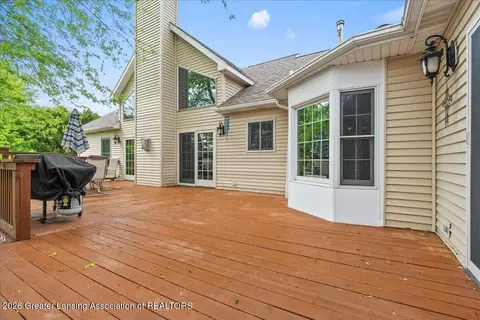 Exterior - 5233 W Taft Rd, Saint Johns, MI 48879 photo 8 of 12