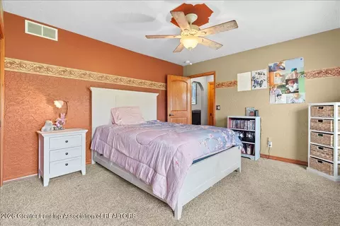 Bedroom - 5233 W Taft Rd, Saint Johns, MI 48879 photo 2 of 6