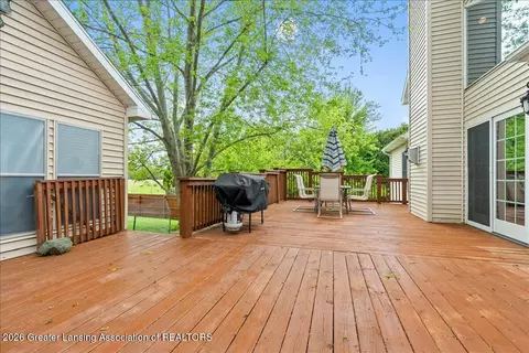 Exterior - 5233 W Taft Rd, Saint Johns, MI 48879 photo 7 of 12