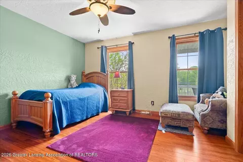 Bedroom - 5233 W Taft Rd, Saint Johns, MI 48879 photo 4 of 6