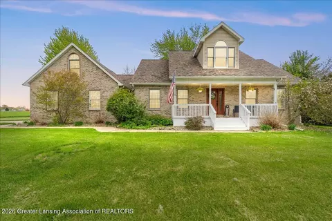 5233 W Taft Rd, Saint Johns, MI 48879