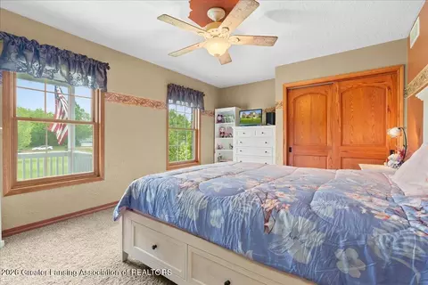 Bedroom - 5233 W Taft Rd, Saint Johns, MI 48879 photo 1 of 6