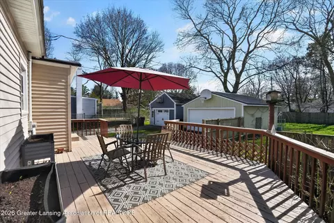 Exterior - 206 E Scott St, Grand Ledge, MI 48837 photo 8 of 16