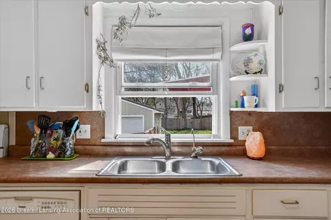 Kitchen - 206 E Scott St, Grand Ledge, MI 48837 photo 3 of 4