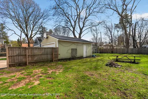 Exterior - 206 E Scott St, Grand Ledge, MI 48837 photo 16 of 16