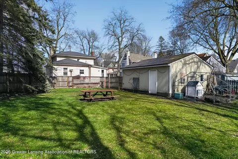Exterior - 206 E Scott St, Grand Ledge, MI 48837 photo 13 of 16