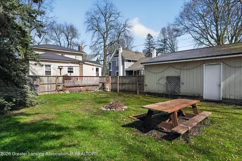 Exterior - 206 E Scott St, Grand Ledge, MI 48837 photo 12 of 16