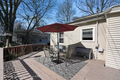 Exterior - 206 E Scott St, Grand Ledge, MI 48837 photo 9 of 16
