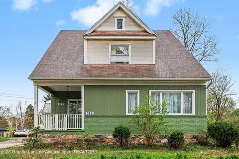 529 W Ash St, Mason, MI 48854