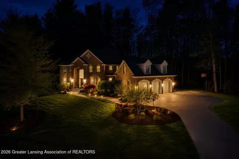 4645 Wellington Dr, Okemos, MI 48864