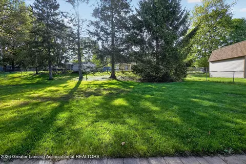 Exterior - 6062 Beechwood Dr, Haslett, MI 48840 photo 12 of 12