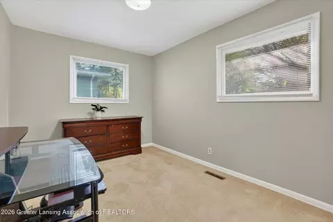 Bedroom - 6062 Beechwood Dr, Haslett, MI 48840 photo 5 of 5