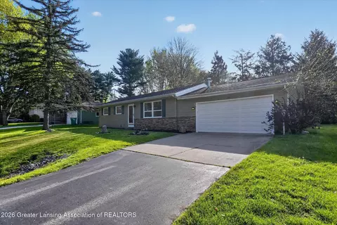 Exterior - 6062 Beechwood Dr, Haslett, MI 48840 photo 3 of 12