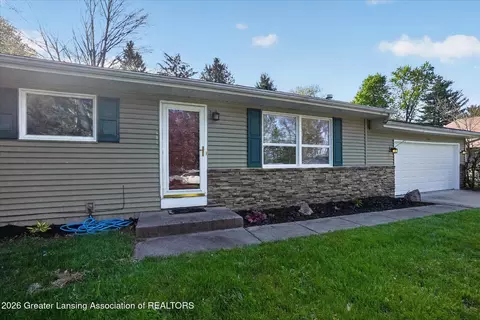 Exterior - 6062 Beechwood Dr, Haslett, MI 48840 photo 4 of 12