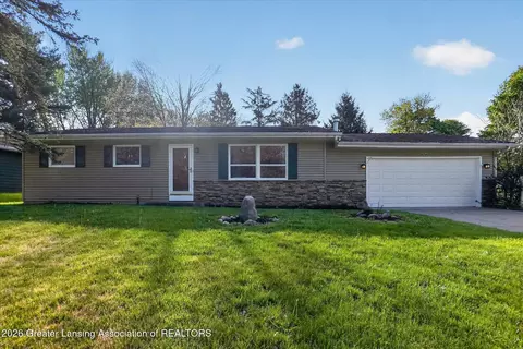 Exterior - 6062 Beechwood Dr, Haslett, MI 48840 photo 2 of 12