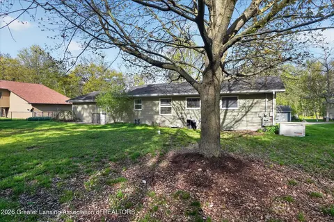 Exterior - 6062 Beechwood Dr, Haslett, MI 48840 photo 8 of 12