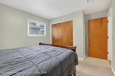 Bedroom - 6062 Beechwood Dr, Haslett, MI 48840 photo 4 of 5