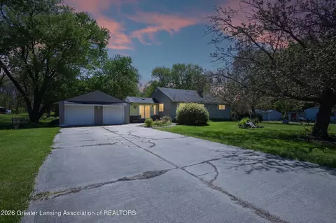 12517 Lansing Ave, Leslie, MI 49251