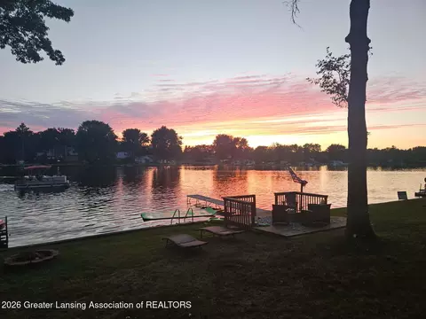 9280 Birch Isle Rd, Farwell, MI 48622