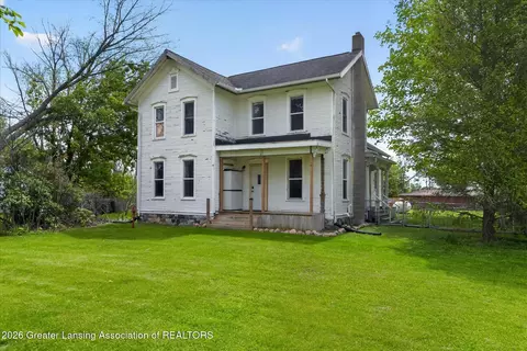 Exterior - 8843 Bunkerhill Rd, Jackson, MI 49201 photo 6 of 8