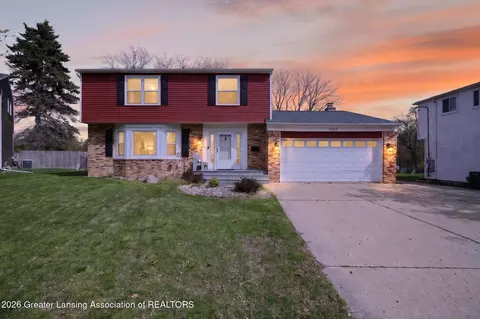 1532 N Magnolia Ave, Lansing, MI 48912