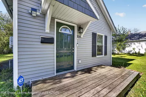 Exterior - 320 E Hodge Ave, Lansing, MI 48910 photo 1 of 3