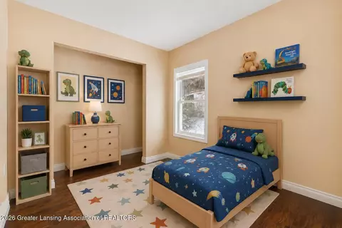 Bedroom - 320 E Hodge Ave, Lansing, MI 48910 photo 1 of 1