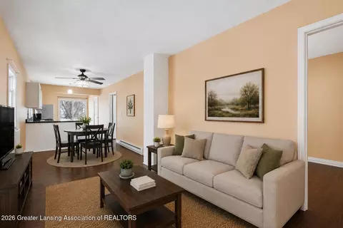Living - 320 E Hodge Ave, Lansing, MI 48910 photo 1 of 3
