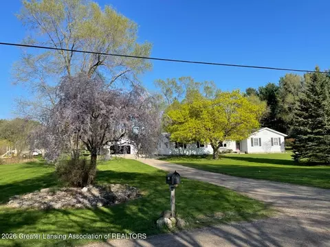 13356 Audrey Ln, Grand Ledge, MI 48837