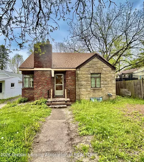 713 E Greenlawn Ave, Lansing, MI 48910