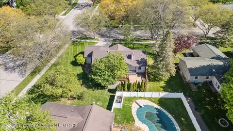 View/Area - 611 Dartmouth Dr, Dewitt, MI 48820 photo 1 of 5