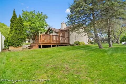Exterior - 611 Dartmouth Dr, Dewitt, MI 48820 photo 3 of 6