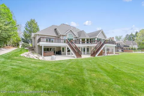 Exterior - 410 W Spring Meadows Ln, Dewitt, MI 48820 photo 6 of 17