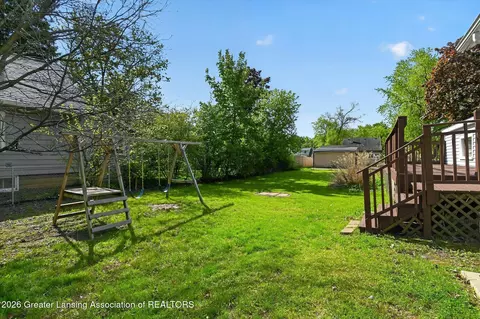 Exterior - 702 E Cavanaugh Rd, Lansing, MI 48910 photo 9 of 9