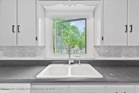 Kitchen - 306 W Madison St, Dewitt, MI 48820 photo 3 of 3