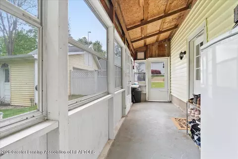 Exterior - 306 W Madison St, Dewitt, MI 48820 photo 5 of 5