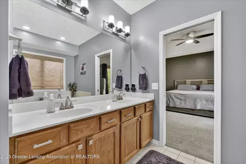 Bath - 5553 Wild Iris, Haslett, MI 48840 photo 2 of 4