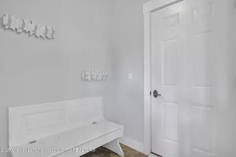 Entry Way - 1138 Matthaei Ct, Mason, MI 48854 photo 1 of 3