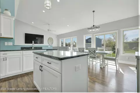 Kitchen - 1138 Matthaei Ct, Mason, MI 48854 photo 2 of 4