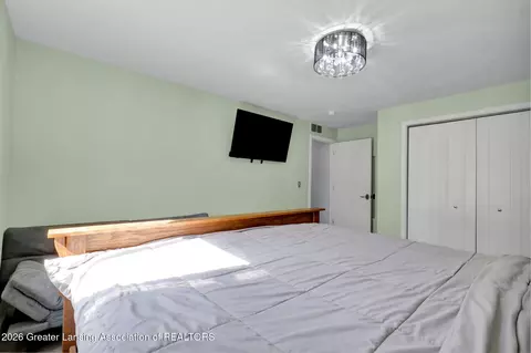 Bedroom - 1138 Matthaei Ct, Mason, MI 48854 photo 2 of 7