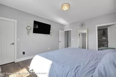 Bedroom - 1138 Matthaei Ct, Mason, MI 48854 photo 6 of 7