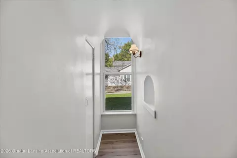 Entry Way - 218 E Main St, Vernon, MI 48476 photo 5 of 7