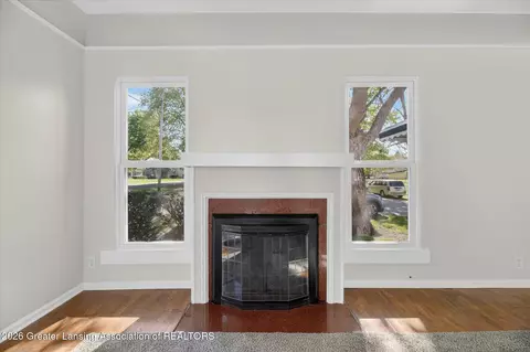 Living - 218 E Main St, Vernon, MI 48476 photo 3 of 4